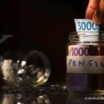 Dana Pensiun BCA Turunkan Porsi Investasi Saham, Ini Alasannya